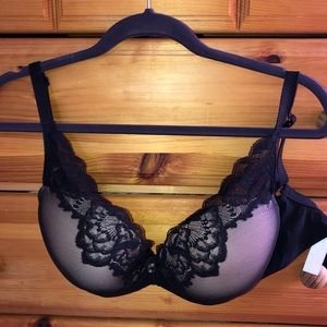 Chantelle plunge lace bra 32 DDDD (UK 32F)